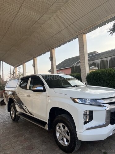 Mitsubishi L200 2021, 4,500 km - 2.4 l - Bakı