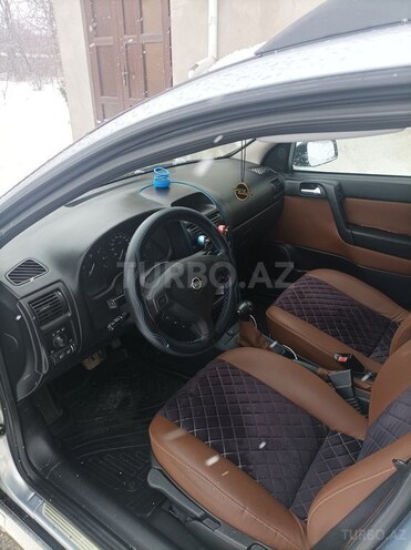 Opel Astra 2000, 315,000 km - 1.8 l - Qusar