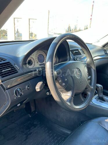 Mercedes E 320 2002, 239,000 km - 3.2 l - Bakı