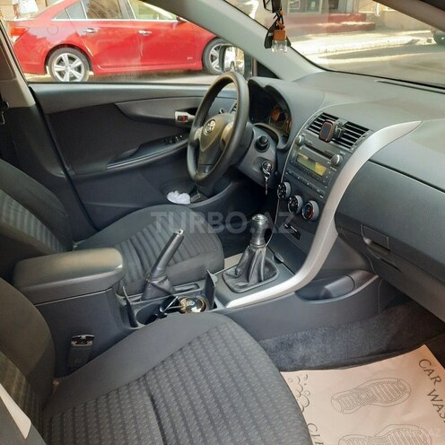 Toyota Corolla 2008, 194,000 km - 1.4 l - Bakı