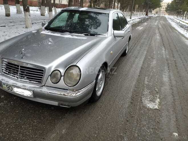 Mercedes E 230 1996, 425,550 km - 2.3 l - Sumqayıt