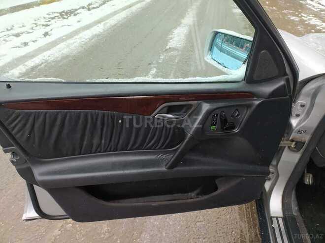 Mercedes E 230 1996, 425,550 km - 2.3 l - Sumqayıt