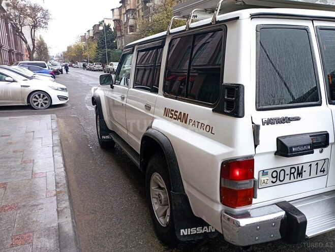 Nissan Patrol 1997, 420,000 km - 4.2 l - Bakı
