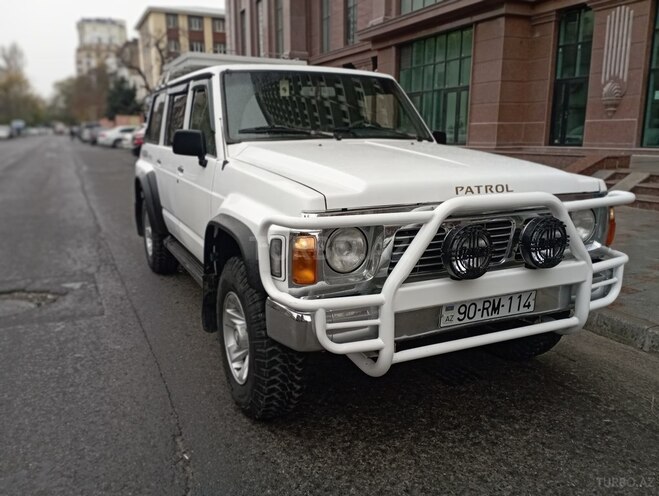 Nissan Patrol 1997, 420,000 km - 4.2 l - Bakı