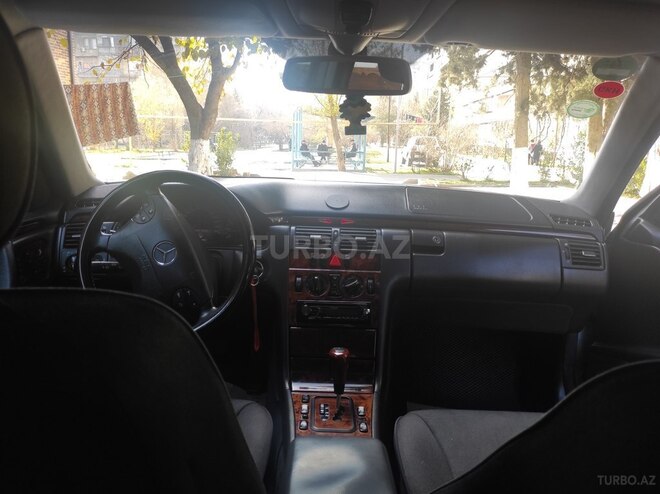 Mercedes E 240 1999, 435,000 km - 2.4 l - Bakı