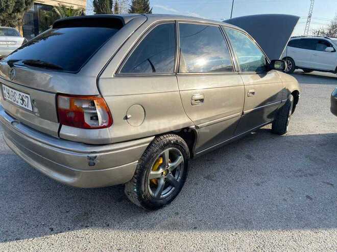 Opel Astra 1996, 356,412 km - 1.6 л - Bakı