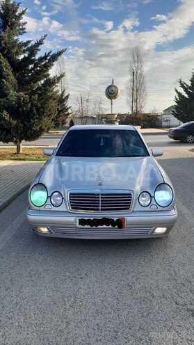 Mercedes E 220 1999, 323,600 km - 2.2 l - Xaçmaz