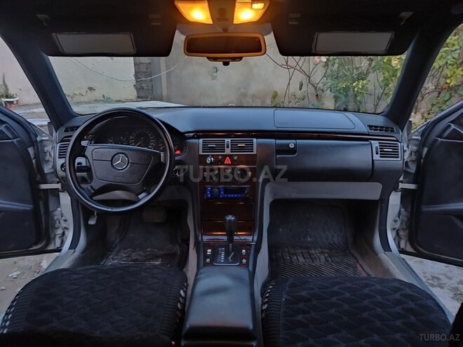 Mercedes E 230 1996, 360,000 km - 2.3 l - Bakı