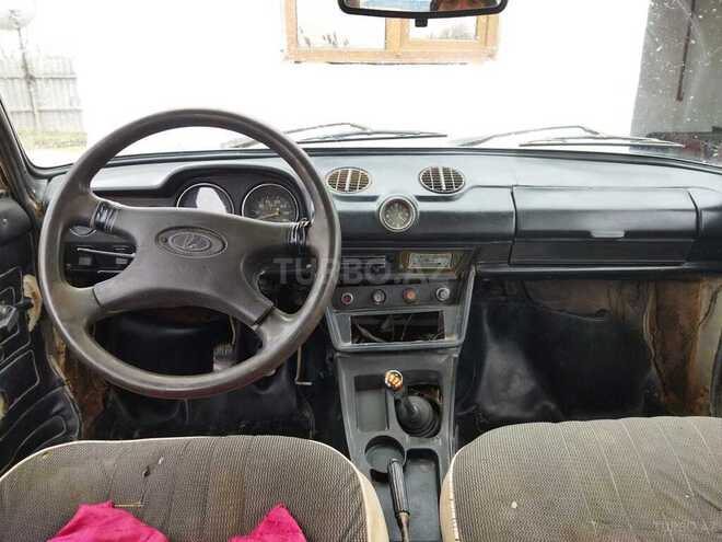 LADA (VAZ) 21011 1984, 60,000 km - 1.6 l - Salyan