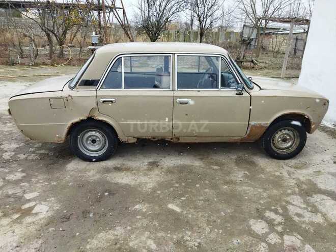 LADA (VAZ) 21011 1984, 60,000 km - 1.6 l - Salyan