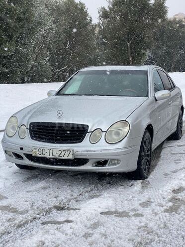 Mercedes E 220 2002, 390,000 km - 2.2 л - Bakı