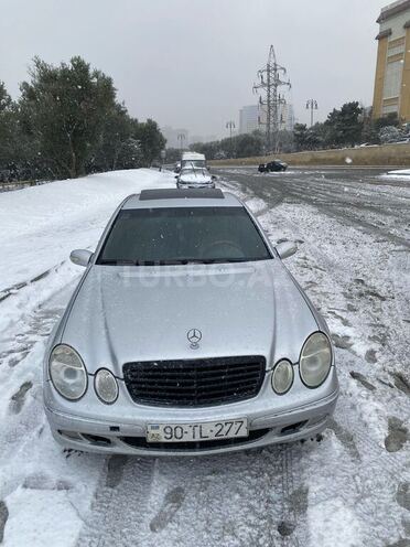 Mercedes E 220 2002, 390,000 km - 2.2 л - Bakı