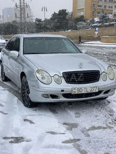 Mercedes E 220 2002, 390,000 km - 2.2 л - Bakı