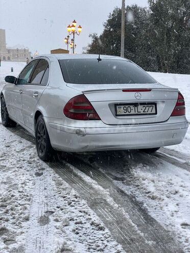 Mercedes E 220 2002, 390,000 km - 2.2 л - Bakı