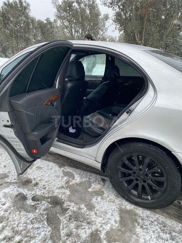 Mercedes E 220 2002, 390,000 km - 2.2 л - Bakı