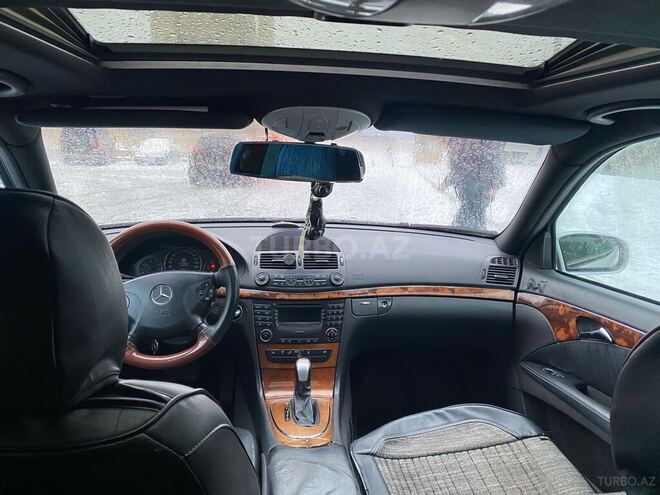 Mercedes E 220 2002, 390,000 km - 2.2 л - Bakı