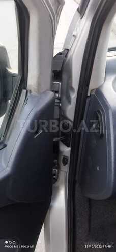 Mercedes Vito 2000, 300,000 km - 2.2 l - Sabirabad