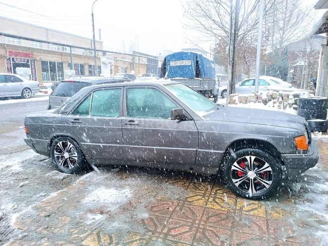 Mercedes 190 1992, 356,846 km - 2.0 л - Bakı