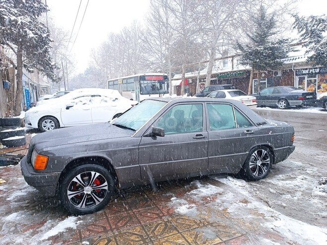 Mercedes 190 1992, 356,846 km - 2.0 л - Bakı
