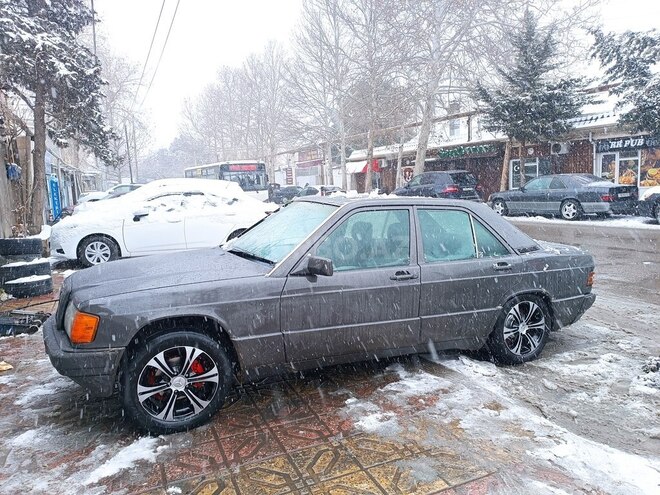 Mercedes 190 1992, 356,846 km - 2.0 л - Bakı