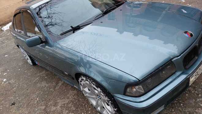 BMW 320 1995, 328,000 km - 2.0 l - Sumqayıt
