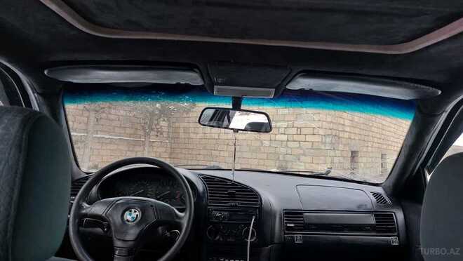 BMW 320 1995, 328,000 km - 2.0 l - Sumqayıt