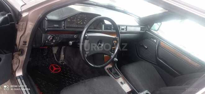 Mercedes E 220 1993, 338,666 km - 2.2 l - Sumqayıt