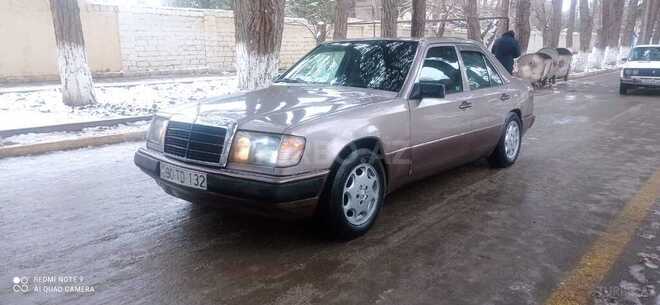 Mercedes E 220 1993, 338,666 km - 2.2 l - Sumqayıt