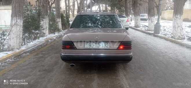Mercedes E 220 1993, 338,666 km - 2.2 l - Sumqayıt