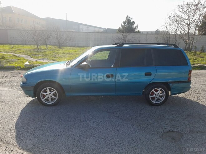 Opel Astra 1995, 256,870 km - 1.6 l - Bakı