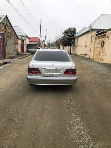 Mercedes E 270 2000, 480,005 km - 2.7 l - Şəmkir