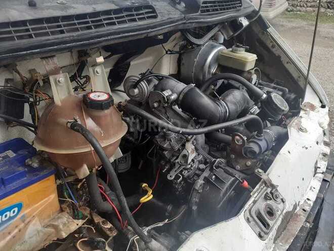 GAZ  2000, 400,000 km - 2.5 l - Qazax