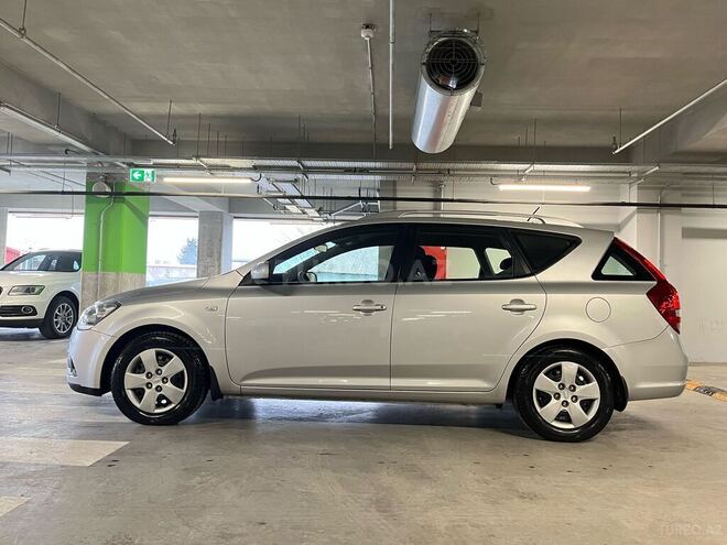 Kia Ceed 2010, 130,000 km - 1.4 l - Bakı