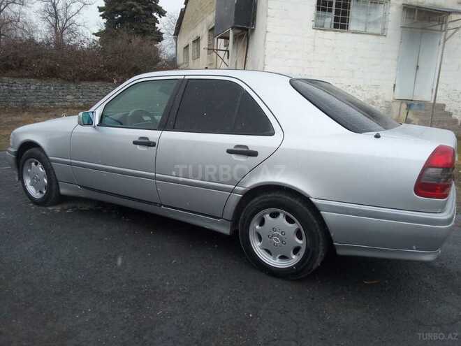 Mercedes C 200 1995, 321,000 km - 2.0 л - Qax