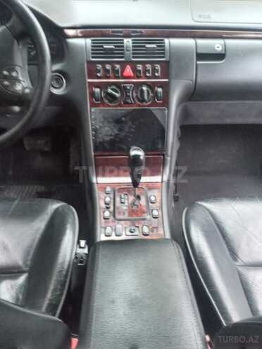 Mercedes E 280 2000, 411,000 km - 2.8 л - Sumqayıt