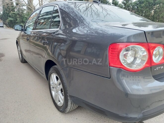 Volkswagen Jetta 2005, 221,477 km - 2.5 l - Gəncə