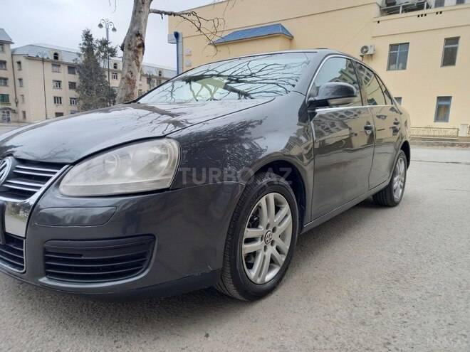 Volkswagen Jetta 2005, 221,477 km - 2.5 l - Gəncə