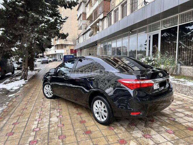 Toyota Corolla 2014, 203,000 km - 1.6 l - Bakı