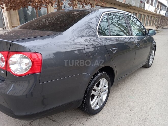 Volkswagen Jetta 2005, 221,477 km - 2.5 l - Gəncə