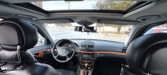 Mercedes E 220 2004, 475,000 km - 2.2 l - Goranboy