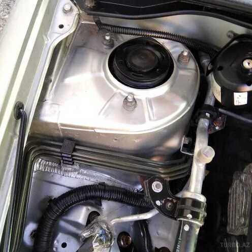 Toyota Corolla 2005, 160,345 km - 1.4 л - Mingəçevir