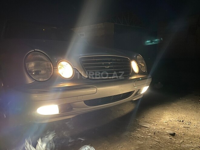 Mercedes E 240 2000, 158,432 km - 2.6 л - Bakı