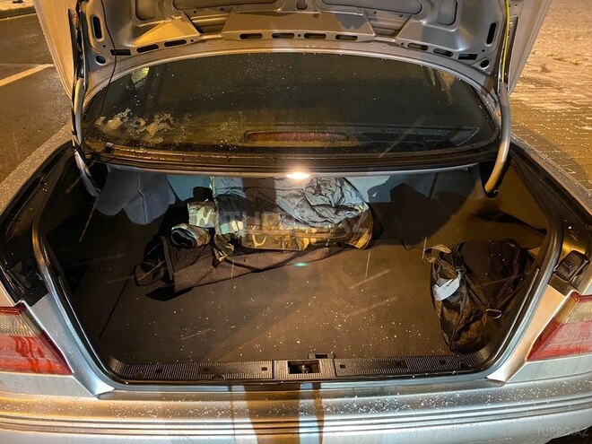 Mercedes E 240 2000, 158,432 km - 2.6 л - Bakı