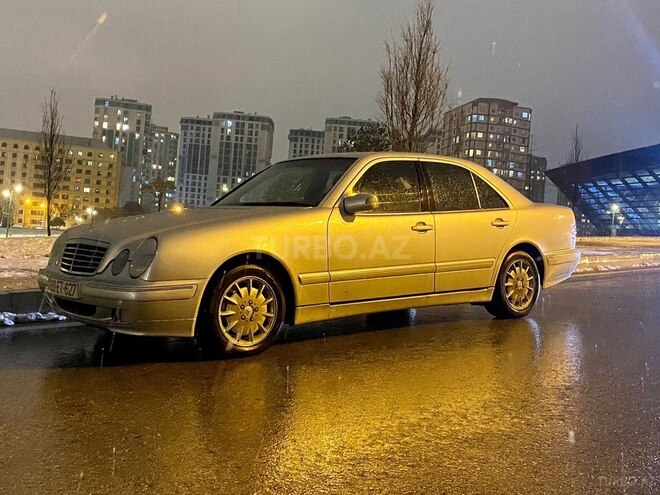 Mercedes E 240 2000, 158,432 km - 2.6 л - Bakı
