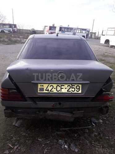 Mercedes E 300 1990, 255,000 km - 3.0 l - Bakı
