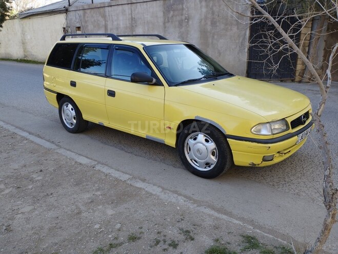 Opel Astra 1994, 400,000 km - 1.6 l - Bakı