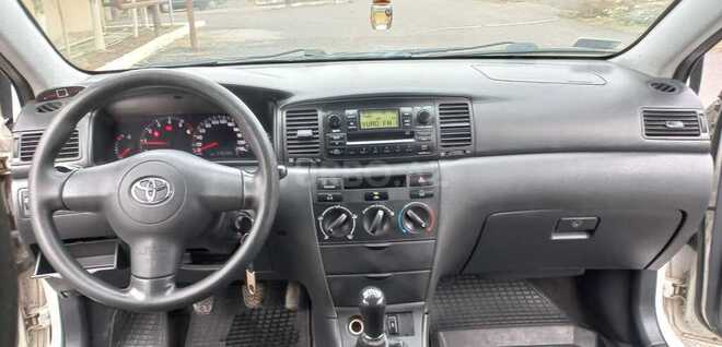 Toyota Corolla 2005, 220,000 km - 1.4 l - Bakı