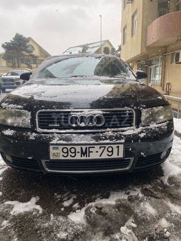 Audi A4 2003, 310,000 km - 1.8 l - Bakı