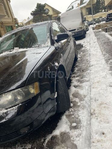 Audi A4 2003, 310,000 km - 1.8 l - Bakı