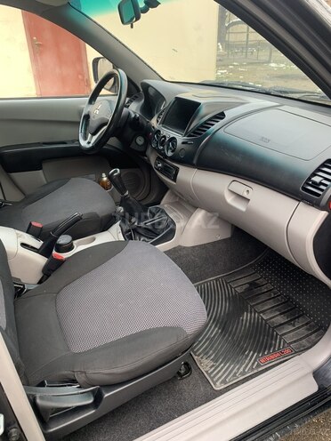 Mitsubishi L200 2012, 187,000 km - 2.5 л - Bakı
